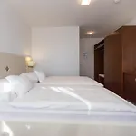Seepark Garni Hotel 3*