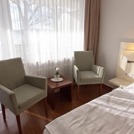 Hotel Seepark Garni 3*