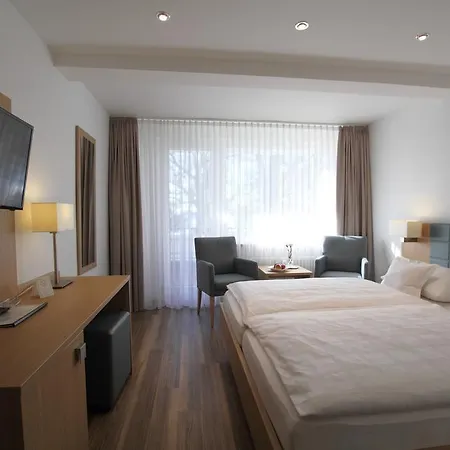 ホテル Seepark Garni 3*