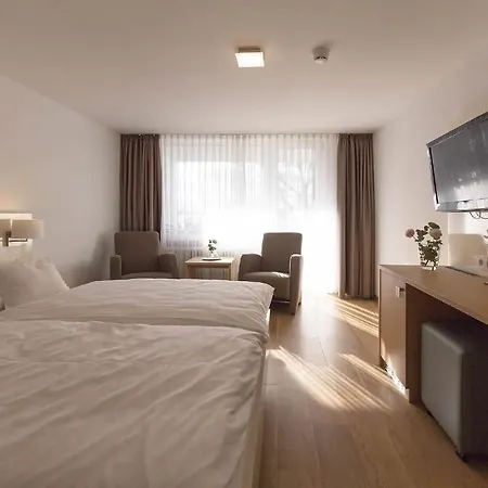 Hotel Seepark Garni 3*